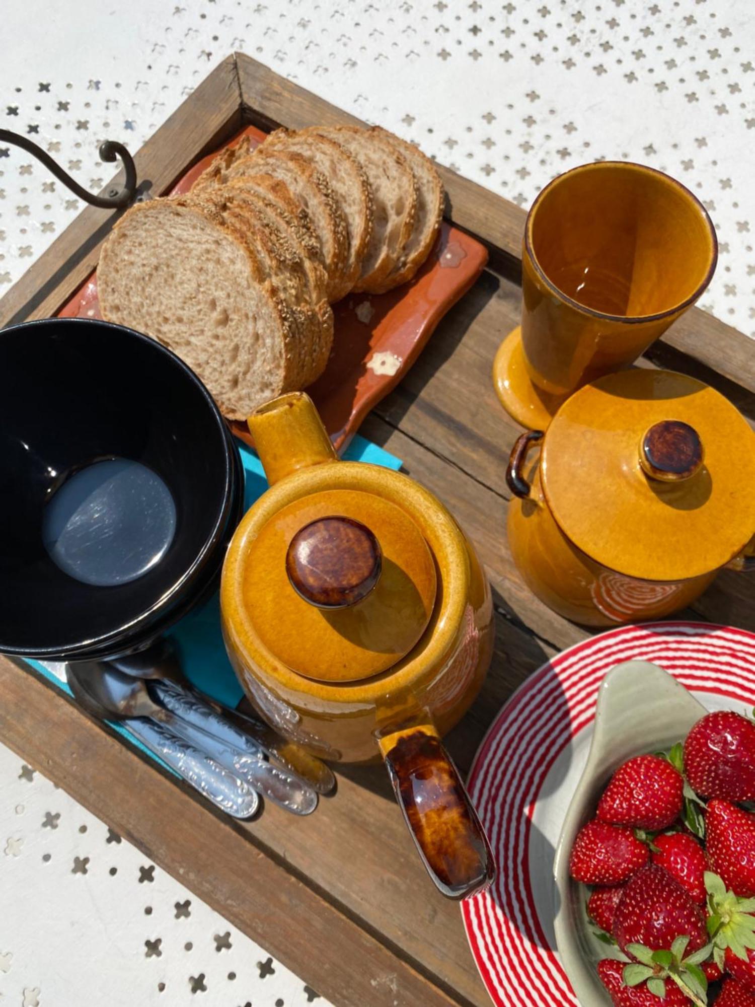 Chambre D'Hotes Le Jardin Des Cigales Bed & Breakfast Aubignan Bagian luar foto